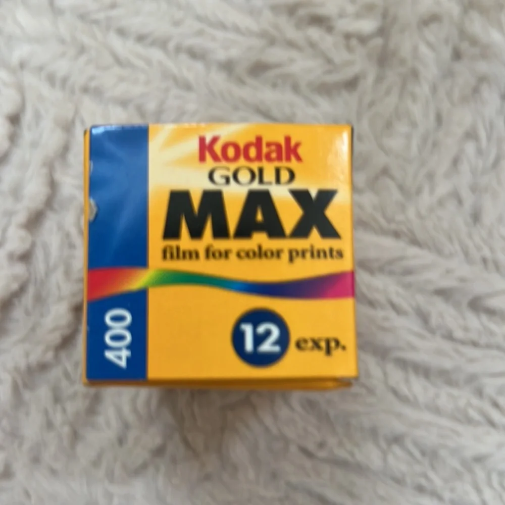 Kodak Gold Max 400 12 exp. film - new in box, vintage expired